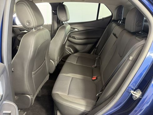 Certified 2023 Buick Encore GX Select AWD/4WD image 7