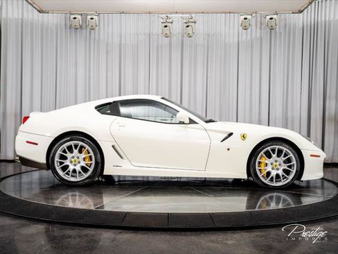 Used 2011 Ferrari 599 GTB Fiorano RWD image 16