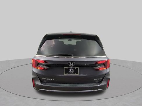 Used 2025 Honda Odyssey Elite image 14