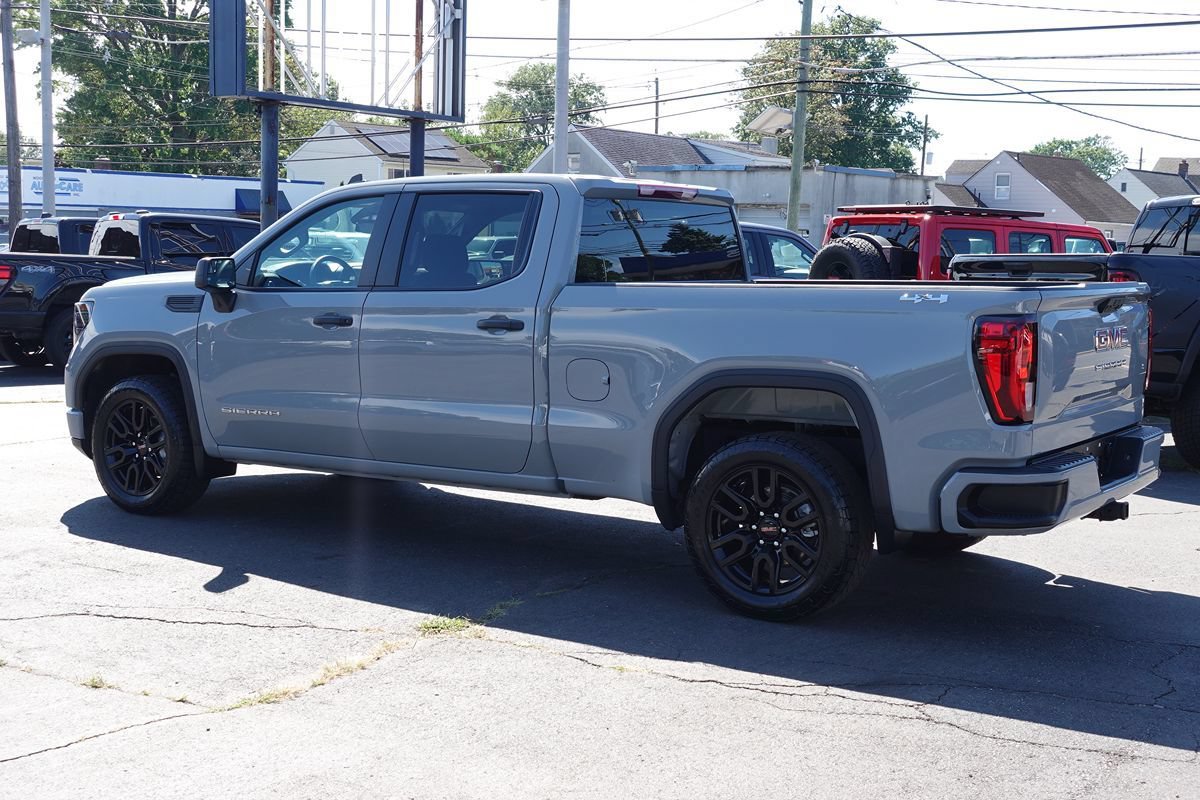 Used 2024 GMC Sierra 1500 Pro w/ Graphite Edition AWD/4WD image 2