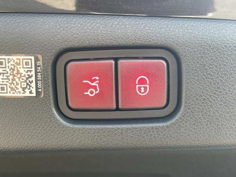 Certified 2025 Mercedes-Benz E 450 4MATIC Sedan image 13