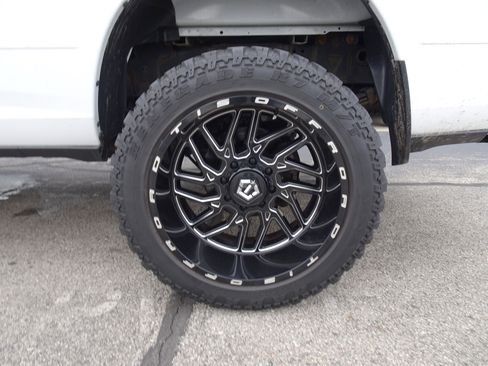 Used 2020 RAM 3500 Tradesman w/ Chrome Appearance Group image 27