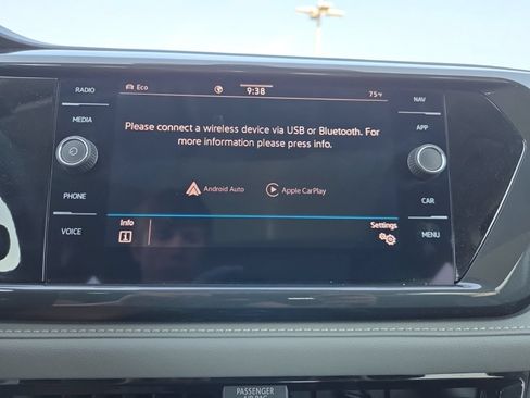 Certified 2024 Volkswagen Taos SEL AWD/4WD image 28