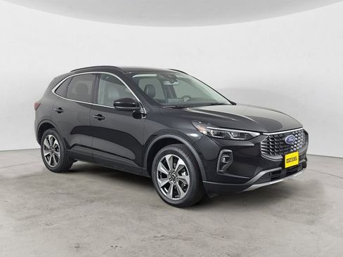 Used 2025 Ford Escape Platinum AWD/4WD image 7