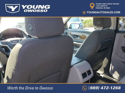 Used 2020 GMC Terrain SLE w/ Driver Convenience Package FWD image 27
