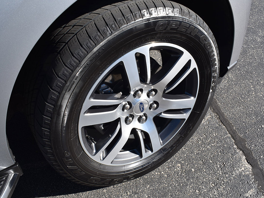 Used 2023 Ford Expedition Limited AWD/4WD image 12