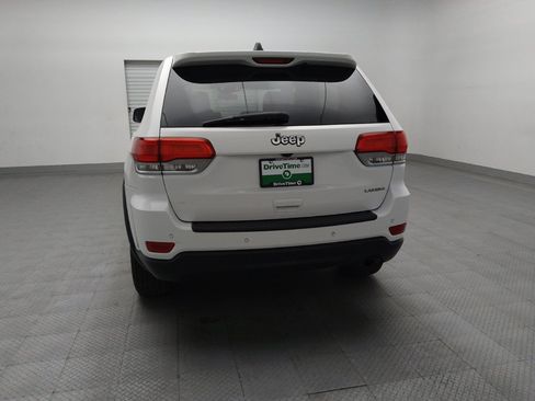 Used 2019 Jeep Grand Cherokee Laredo image 6