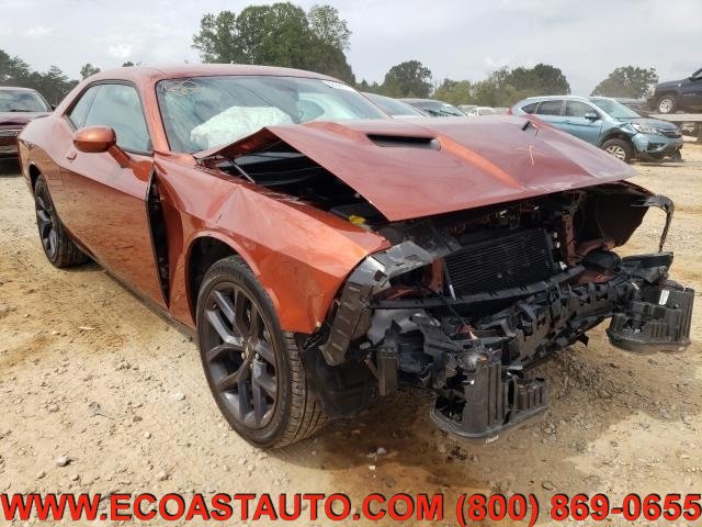 Used 2020 Dodge Challenger SXT w/ Blacktop Package RWD image 1