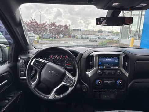 Used 2019 Chevrolet Silverado 1500 RST w/ All-Star Edition AWD/4WD image 2