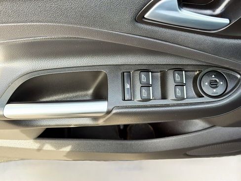 Used 2016 Ford C-MAX Energi SEL w/ Equipment Group 301A image 18