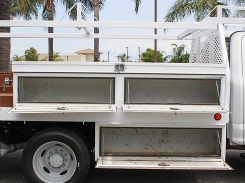 Used 2017 Ford F550 2WD Crew Cab Super Duty image 10