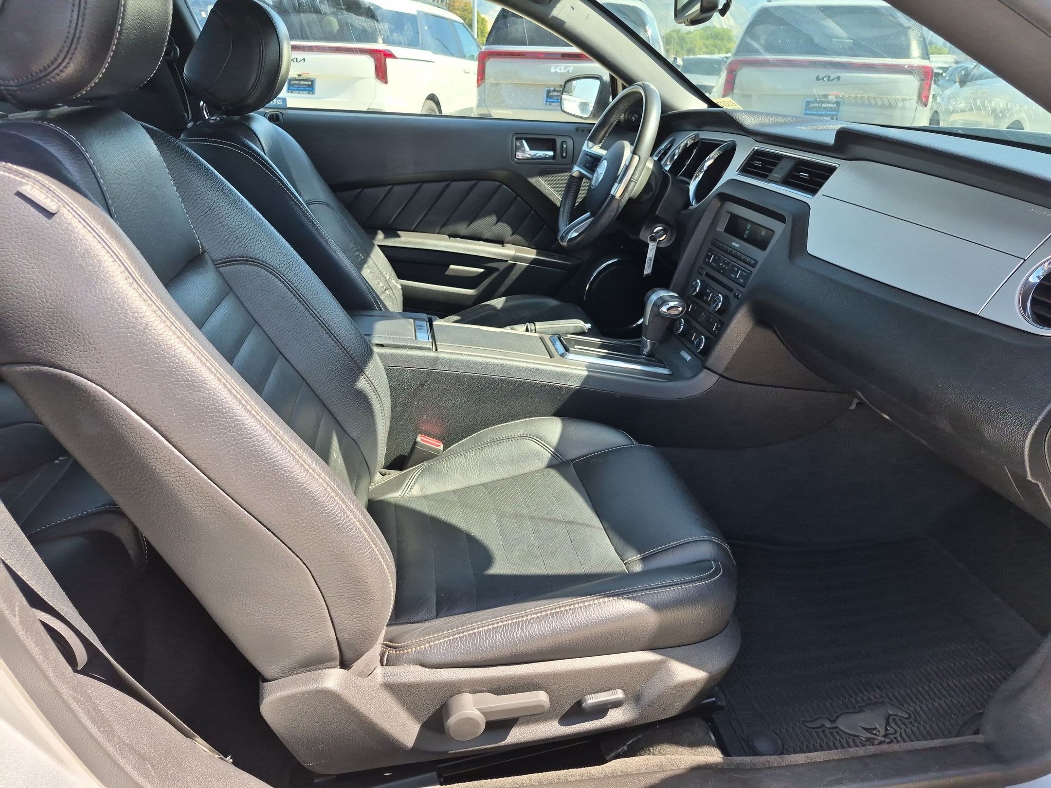 Used 2012 Ford Mustang Premium RWD image 27