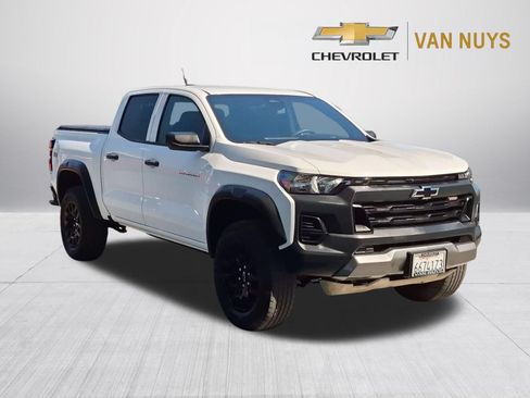 Used 2024 Chevrolet Colorado Trail Boss w/ LPO, Skid Plate Package AWD/4WD image 3