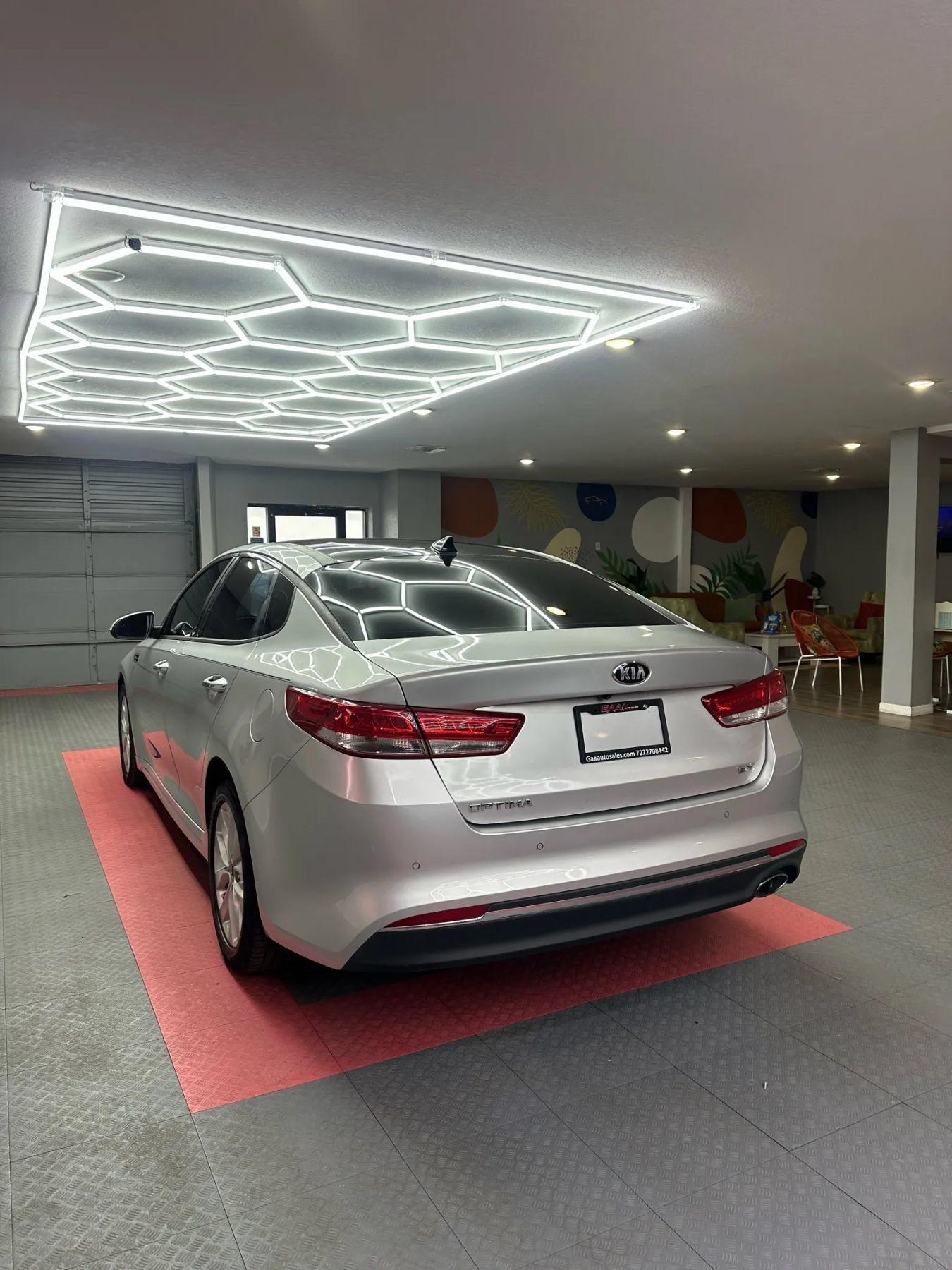 Used 2016 Kia Optima EX w/ Premium Package FWD image 4