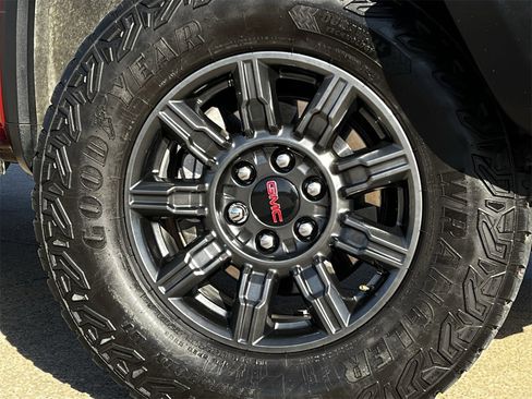 Used 2024 GMC Sierra 1500 AT4X image 30