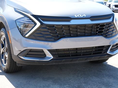 Used 2025 Kia Sportage LX image 27