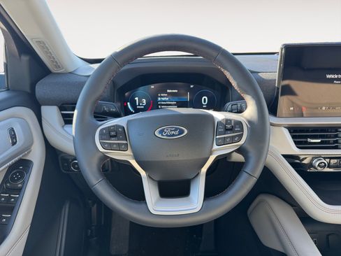 New 2026 Ford Explorer Active w/ Active Comfort Package image 15