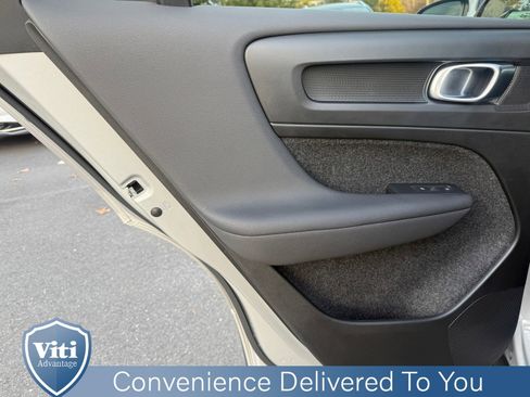 Certified 2023 Volvo C40 P8 Recharge Ultimate image 20