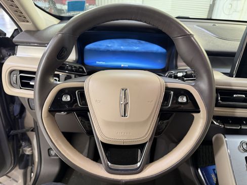 Used 2021 Lincoln Aviator 2WD image 14