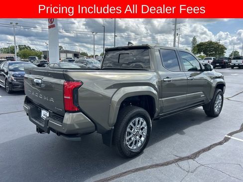 Used 2026 Toyota Tacoma Limited AWD/4WD image 22
