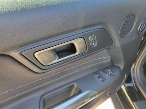 Used 2017 Ford Mustang Shelby GT350 w/ Electronics Package image 9