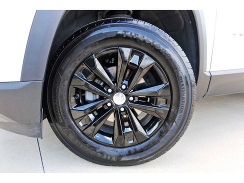 Used 2026 Chevrolet Equinox LT FWD image 29