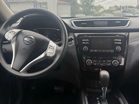 Used 2015 Nissan Rogue SV AWD/4WD image 10