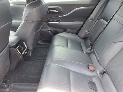 Used 2024 Toyota Crown Platinum AWD/4WD image 12