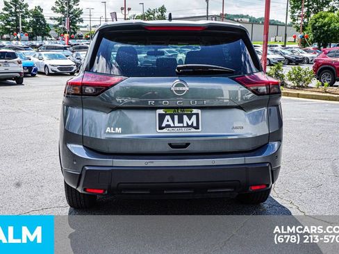 Used 2024 Nissan Rogue S AWD/4WD image 11