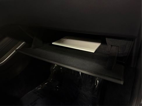 Used 2022 Tesla Model S Plaid image 33