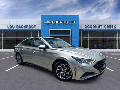 Used 2020 Hyundai Sonata SEL FWD image 2