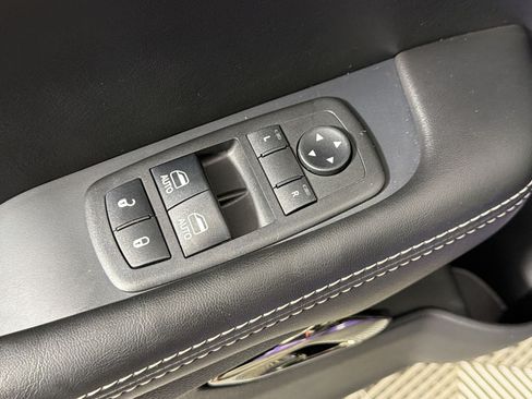 Used 2019 Dodge Challenger SRT Hellcat Redeye RWD image 25