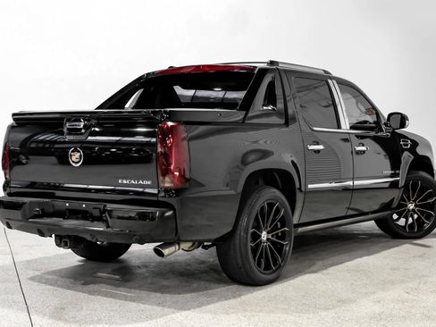 Used 2012 Cadillac Escalade EXT Premium AWD/4WD image 6