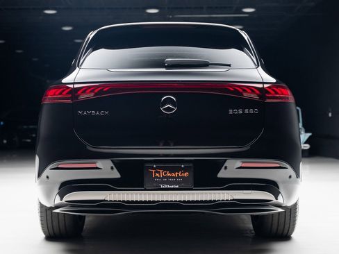 Used 2025 Mercedes-Benz Maybach EQS 680 4MATIC image 29