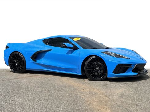 Used 2020 Chevrolet Corvette Stingray Premium Cpe w/ 3LT Preferred Equipment Group image 3