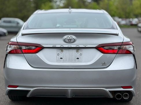 Used 2023 Toyota Camry SE AWD/4WD image 4