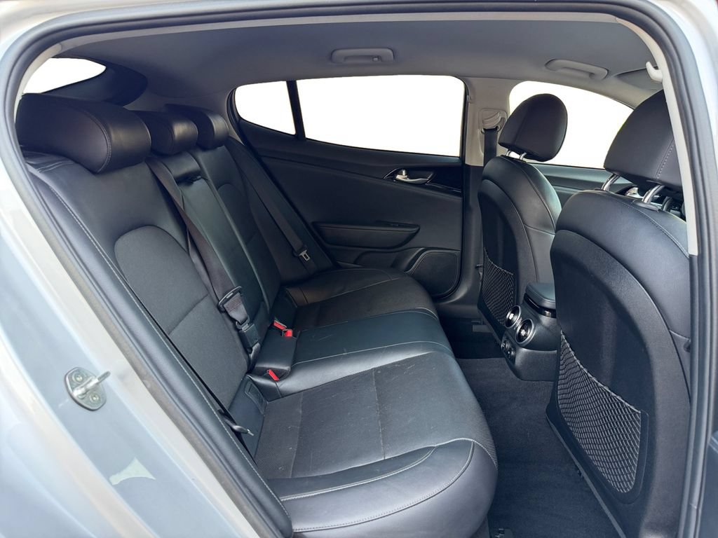 Used 2018 Kia Stinger AWD/4WD image 20