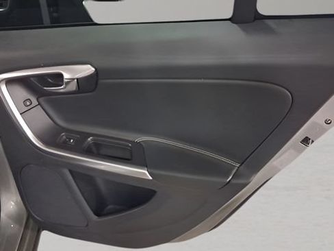 Used 2018 Volvo V60 T5 Dynamic w/ Vision Package FWD image 17