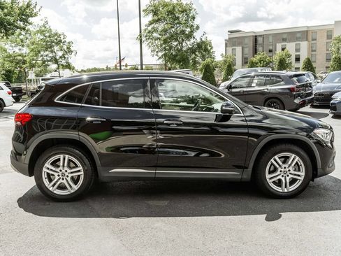 Used 2022 Mercedes-Benz GLA 250 4MATIC w/ Premium Package Lite image 3