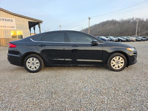 Used 2019 Ford Fusion S image 4