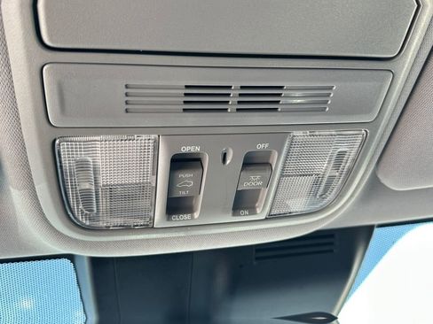 Used 2022 Honda CR-V EX image 24