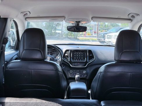 Used 2020 Jeep Cherokee Limited AWD/4WD image 38