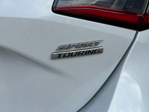 Used 2022 Honda Civic Sport Touring image 9