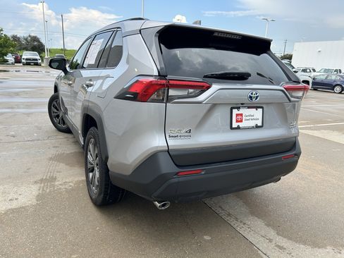 Certified 2023 Toyota RAV4 XLE Premium AWD/4WD image 4