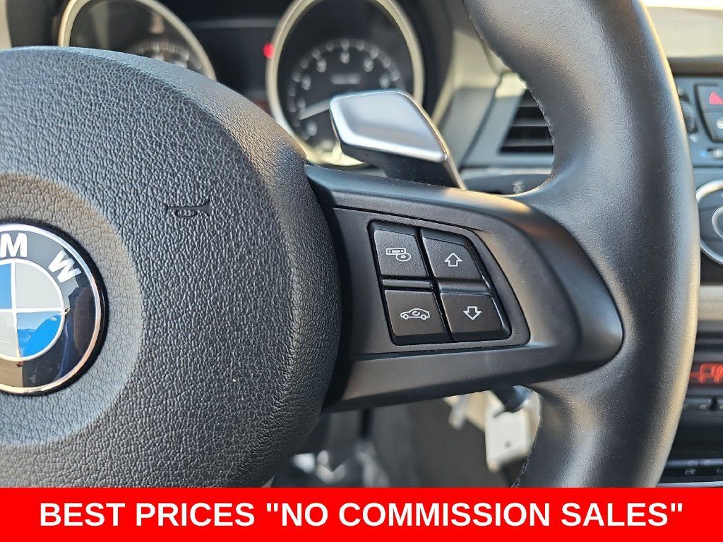 Used 2011 BMW Z4 sDrive35i RWD image 17