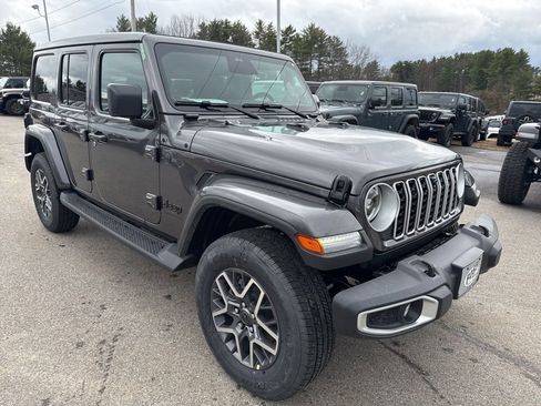 New 2026 Jeep Wrangler Sahara image 7