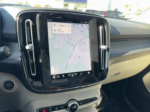 Certified 2023 Volvo XC40 B5 Plus w/ Protection Package Premier image 21