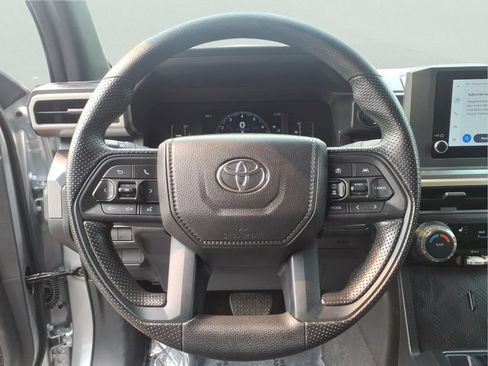 Used 2026 Toyota Tacoma SR5 AWD/4WD image 30