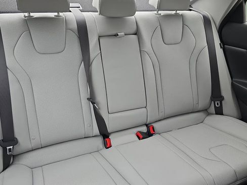 New 2026 Hyundai Elantra Limited FWD image 28