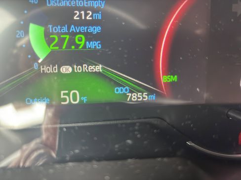 Certified 2025 Toyota RAV4 XLE w/ Convenience Package image 6